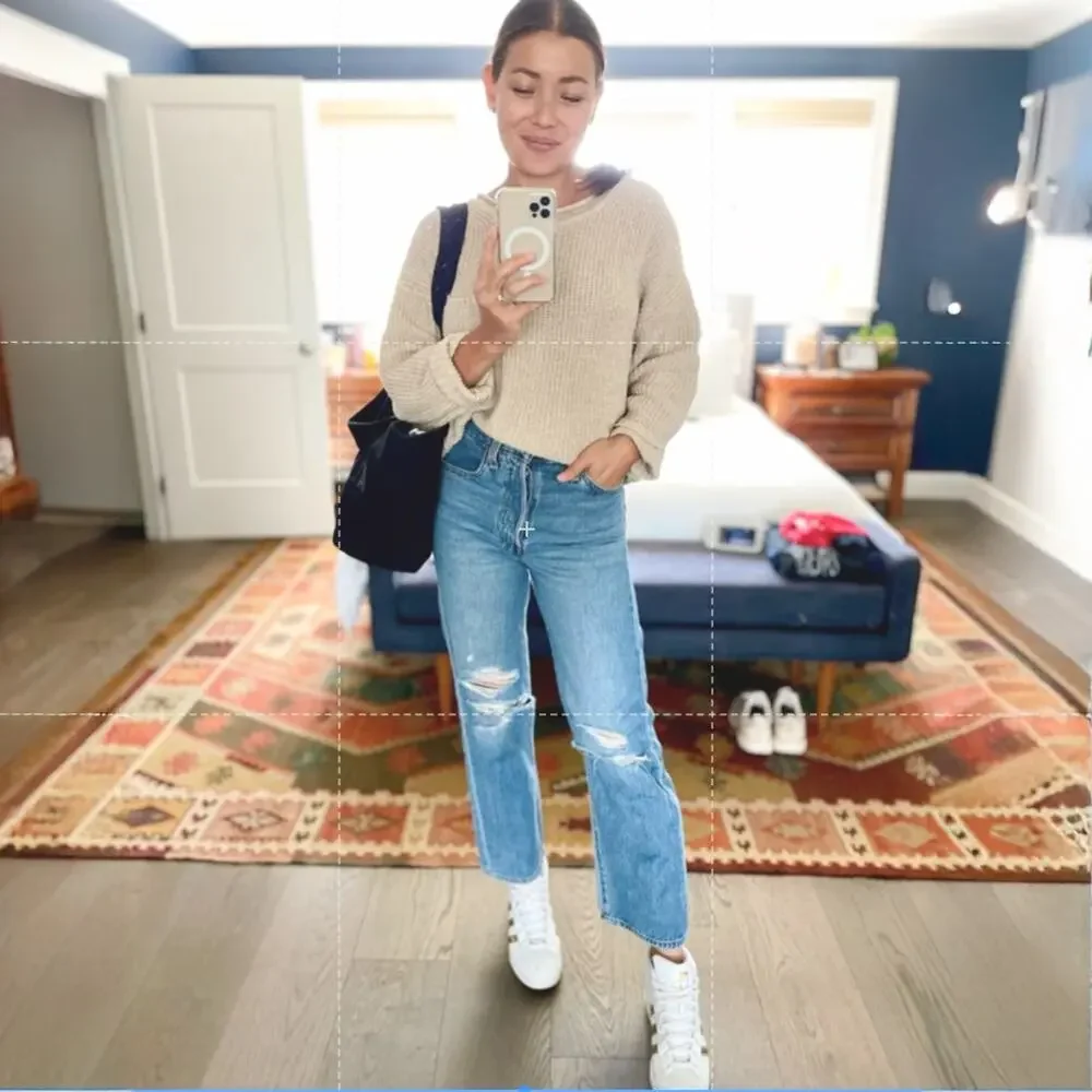 Levi's Ribcage Straight Ankle Jeans Distressed Cropped Size 28 - Picture 3 of 5